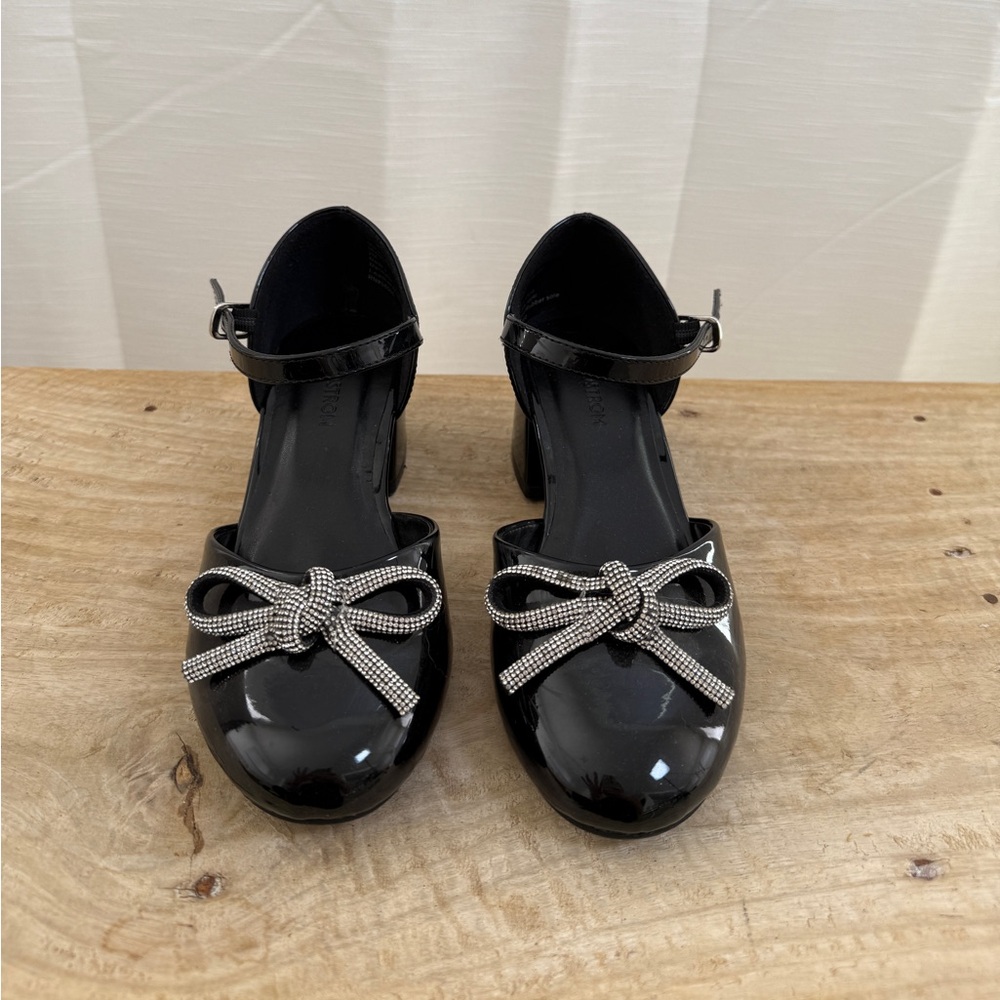 Nordstrom Kids Leilani black sparkly bow pump | dress shoe party | size 2 - Picture 3 of 11